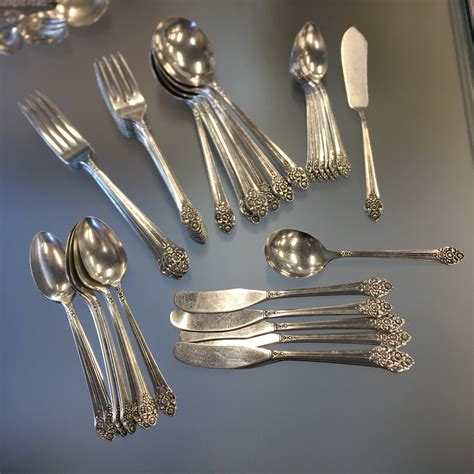 Remember, at FlatwareOutlet returns are easy and there is never a restocking fee. . Oneida silverware